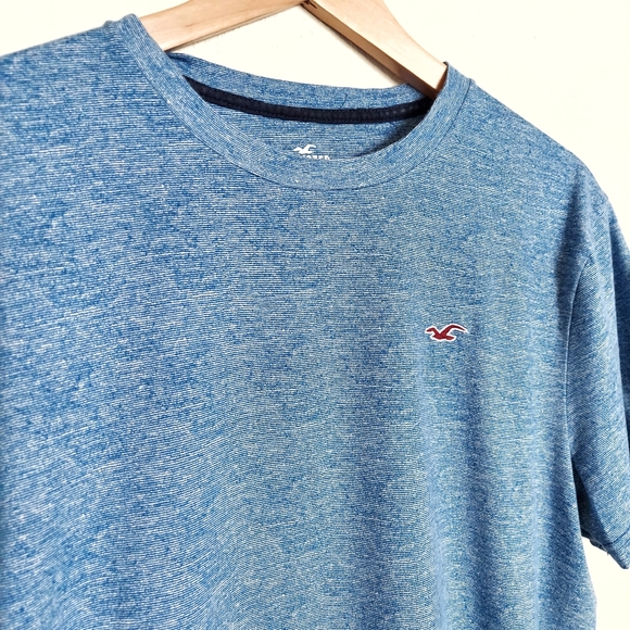 Hollister T-Shirt - Picture 2 of 5